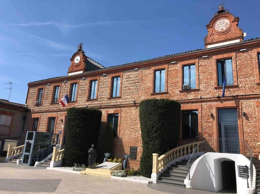 Duplex Atypique 20' De Toulouse Apartment Leguevin Exterior photo